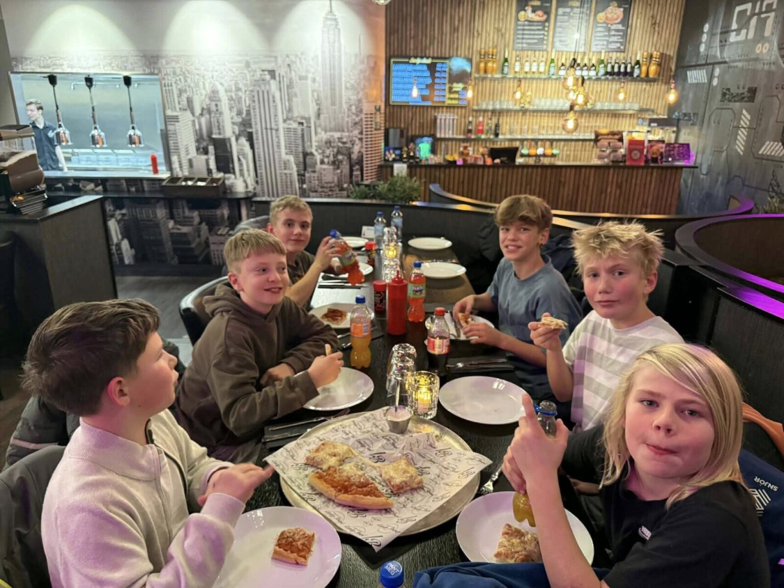 585694869_1444808504319238_75746769569386143_n